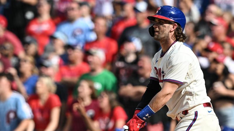 Braves-Edge-Phillies-in-Extra-Inning-Thriller-Closer-to-NL-East-Crown-infopulselive