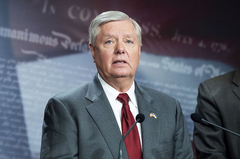 Does-Senator-Lindsey-Graham-Collect-Social-Security-Exploring-the-Financial-Side-of-a-Political-Debate-infopulselive