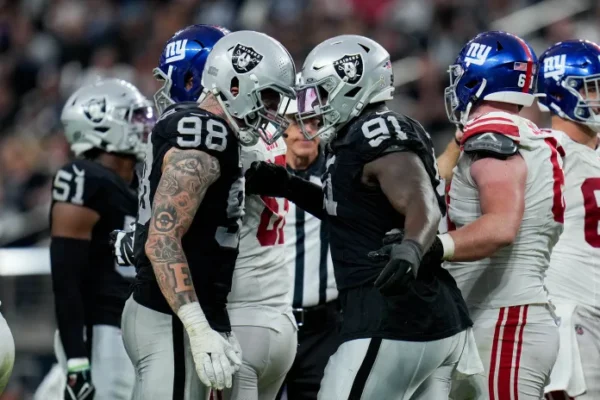 Raiders-Dominate-Giants-with-Stellar-Defense-in-30-6-Victory-infopulselive