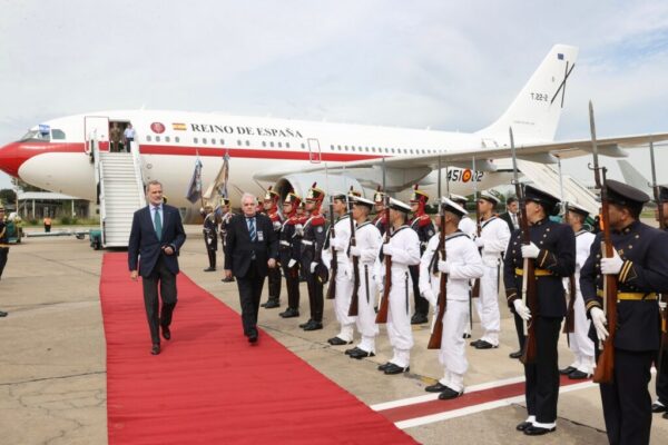Royal-Diplomacy-King-Felipe-VI-Meets-Argentinas-President-Elect-in-Historic-Visit-infopulselive